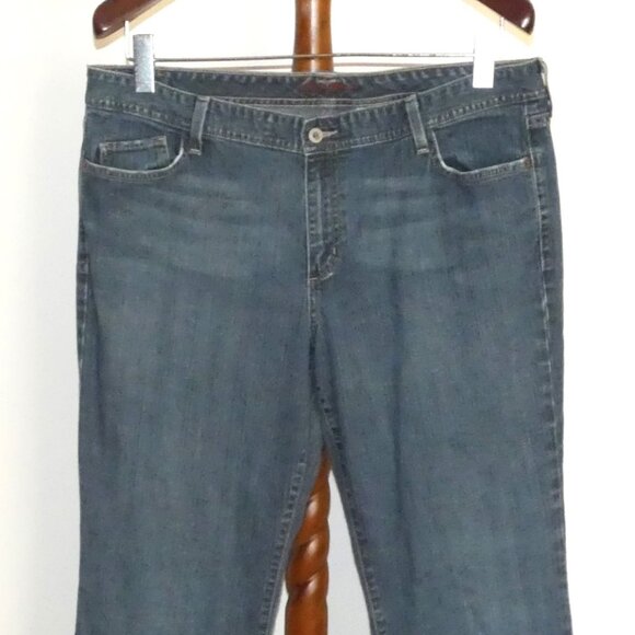Eddie Bauer Distressed Stretch Bootcut Denim Jeans - Picture 2 of 5